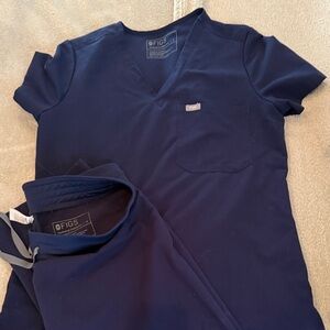 Figs Deep Blue Scrub Ensemble